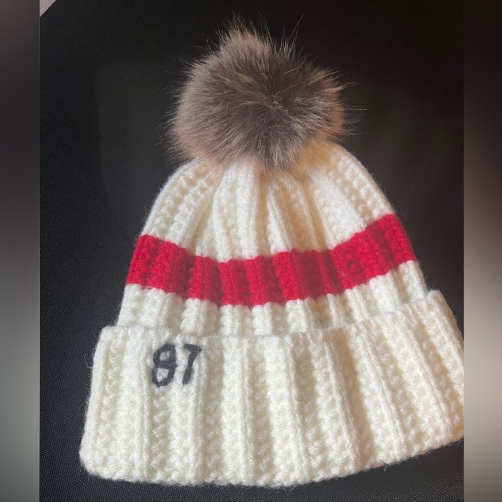 Taylor Swift Kansas City Chiefs Travis Kelsey #87 Pom Pom Hat. NWOT. Never worn.